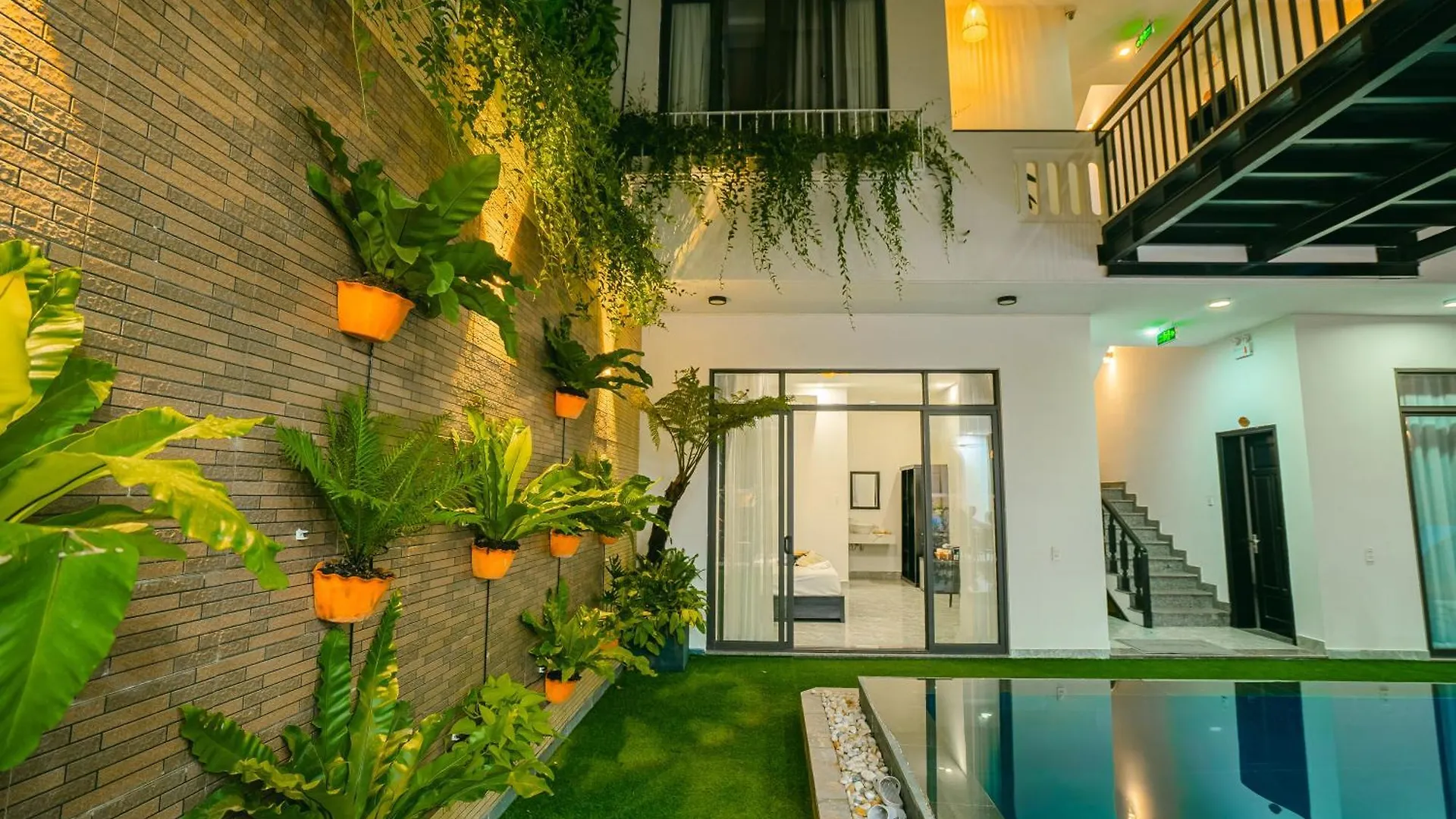 *** Hotel Beach Palm Villa Hội An Vietnam