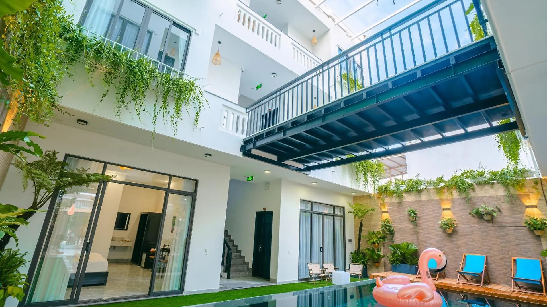 *** Hotel Beach Palm Villa Hội An Vietnam