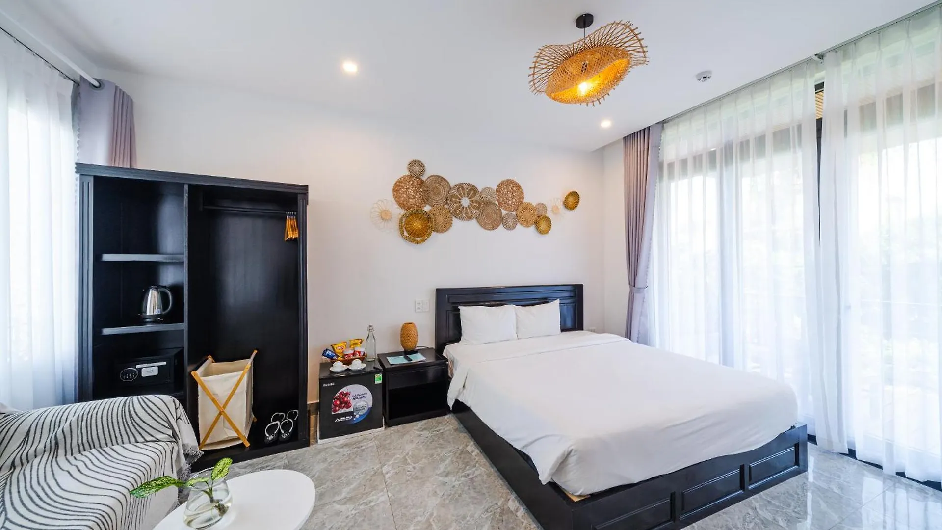 Beach Palm Villa Hội An 3*,