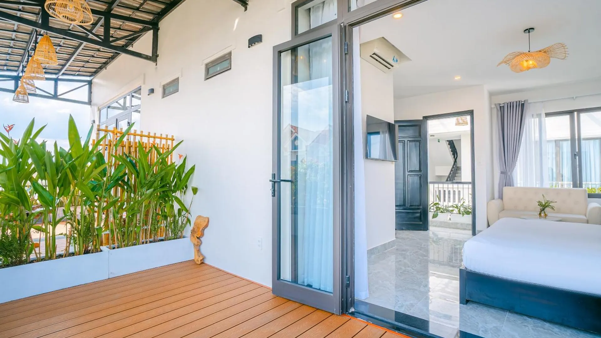 *** Hotel Beach Palm Villa Hoi An Vietnam